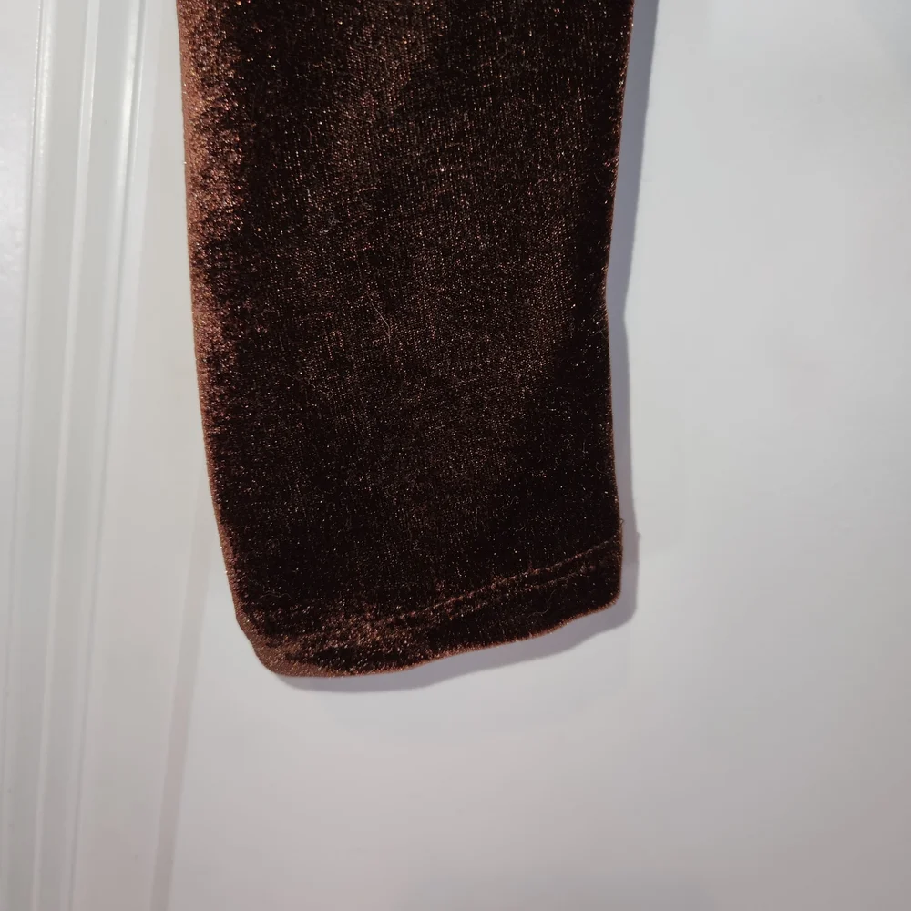 We The Free Dark Brown Velvet Hold Me Milkmaid Top Size S Stretchy Puff Sleeves - Picture 7 of 12